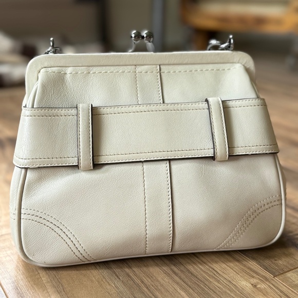 GUC - Coach Soho Kisslock Frame Satchel Handbag - 8A12 - Picture 5 of 16